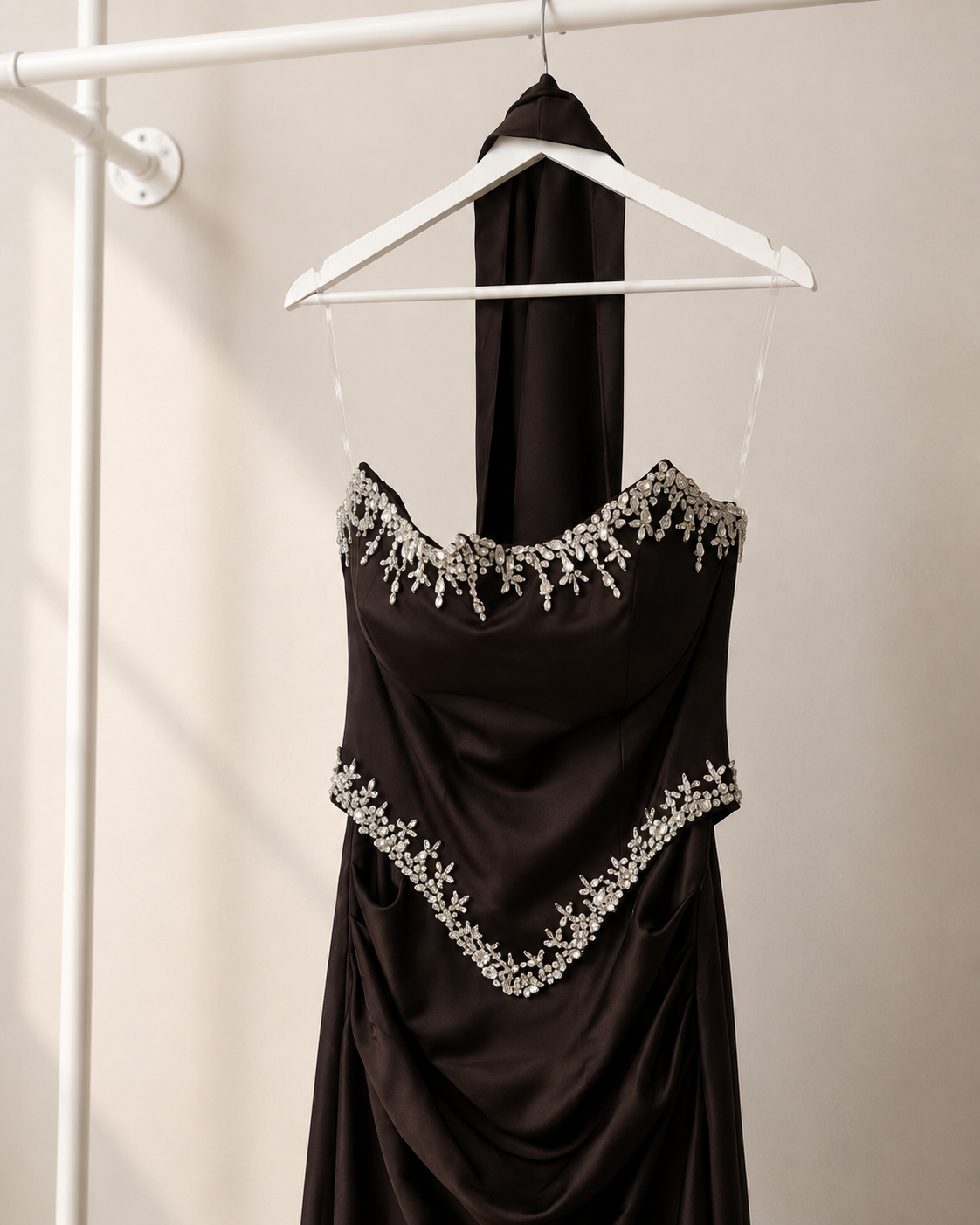 Celestia - Lange Avondjurk - Espresso Brown | Gedrapeerde Halter