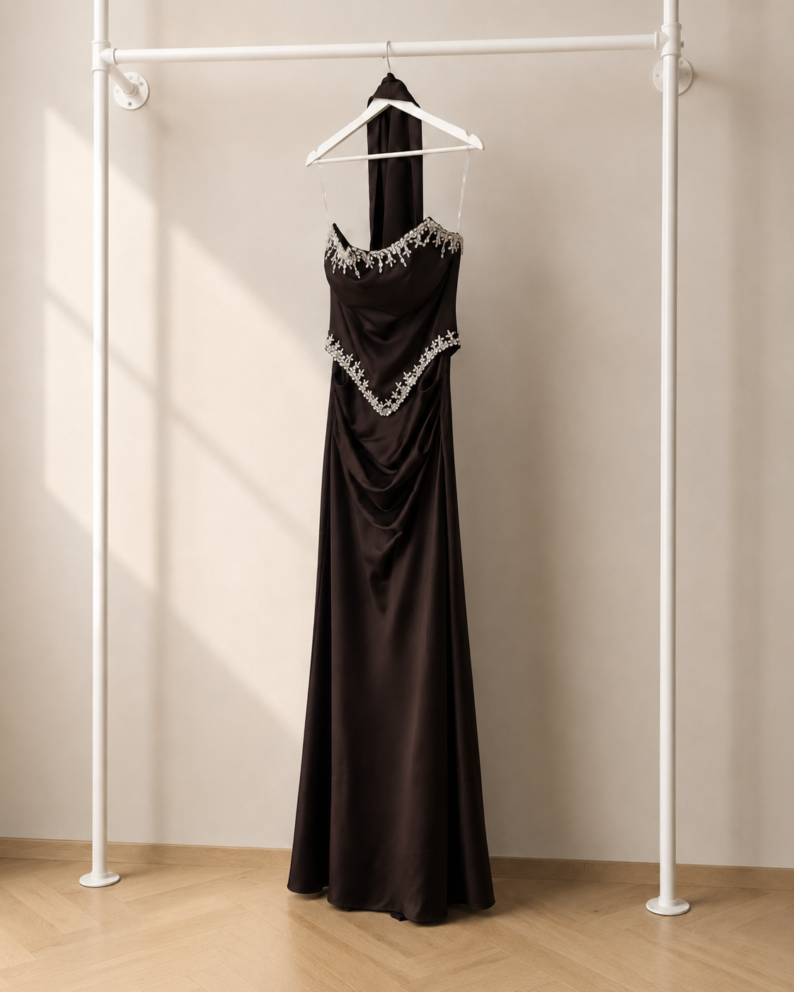 Celestia - Lange Avondjurk - Espresso Brown | Gedrapeerde Halter