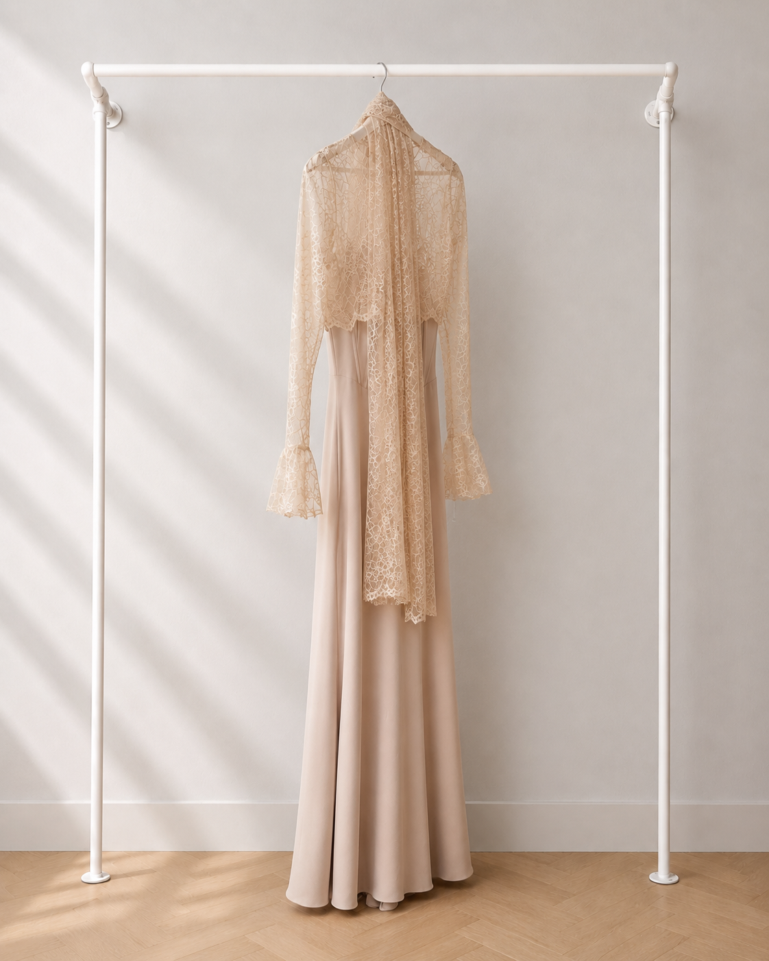 Leylin - Lange Jurk - Champagne | Kanten Detail