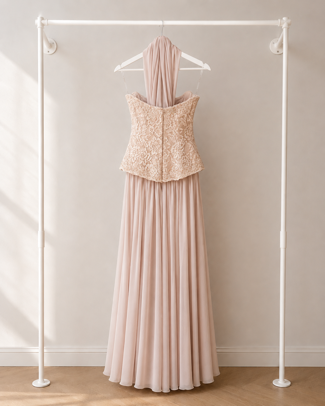 Liora - Lange Avondjurk - Blush Pink | Halter